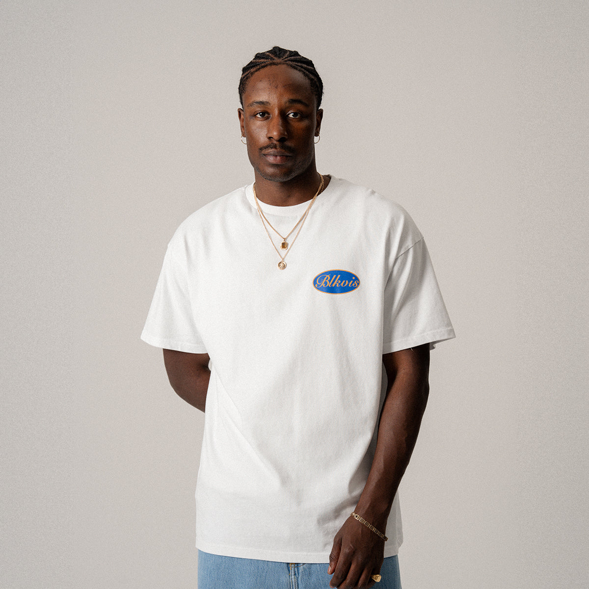 BLKVIS SCRIPT TEE - WHITE